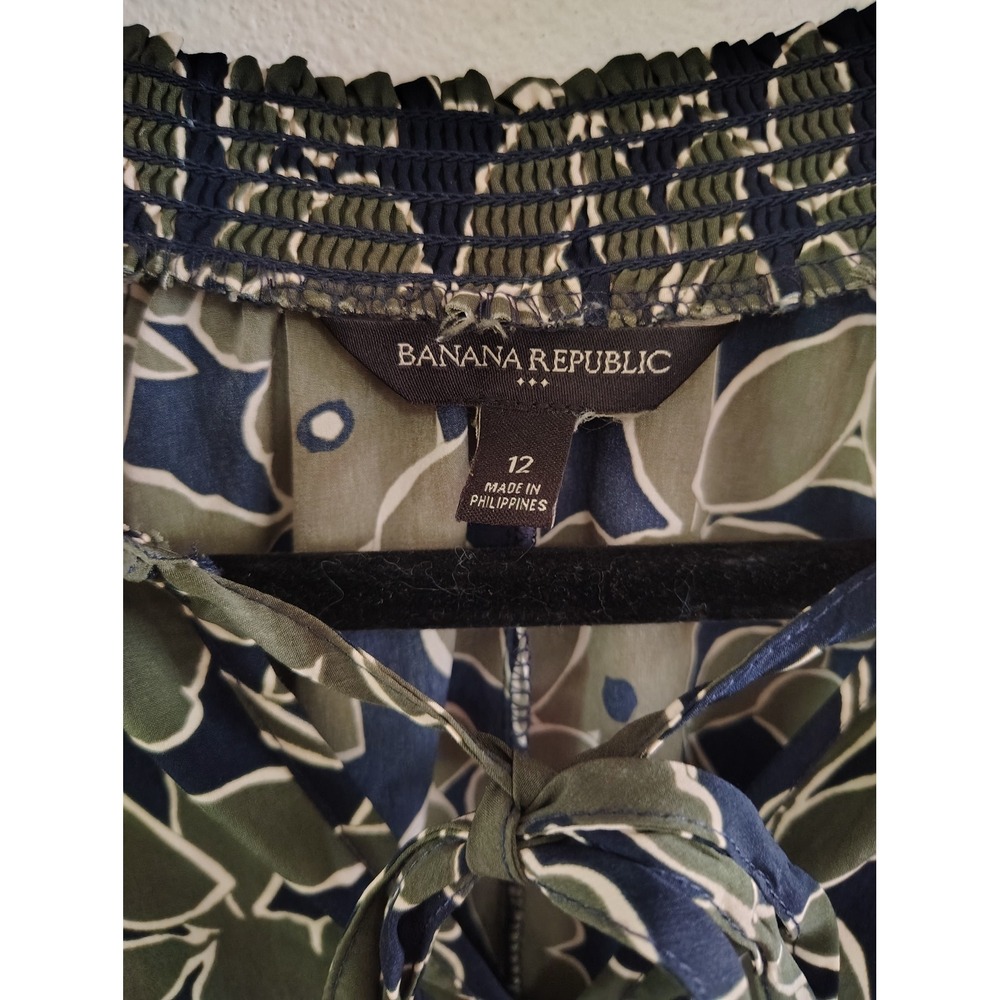 Banana Republic Floral Smocked Neck Tie Front Shift Dress Olive Navy Size 12 - Picture 2 of 3